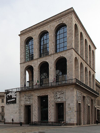 Le iconiche scatolette nei musei di tutto il mondo, Merda d’artista n. 80 (in comodato dalla Fondazione Piero Manzoni)

Museo del Novecento
Palazzo dell’Arengario, Piazza Duomo, 20123 Milano, Italia

☛ Website