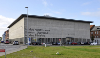 Le iconiche scatolette nei musei di tutto il mondo, Merda d’artista n. 29

Randers Kunstmuseum
Stemannsgade, 2, 8900 Randers, Danimarca

☛ Website